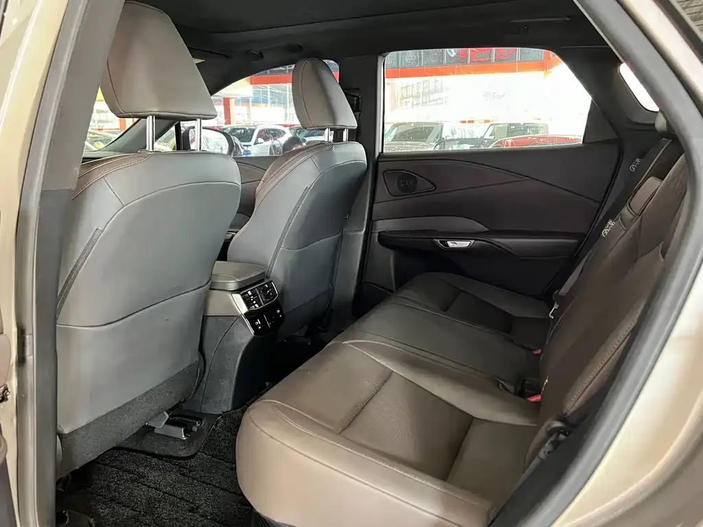 Lexus RX 2023 из CN, фото 8