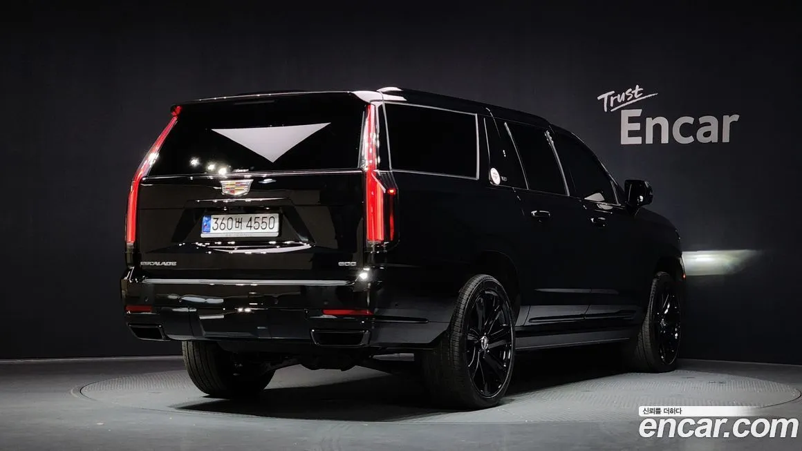 Cadillac Escalade 2025 из KR, фото 2