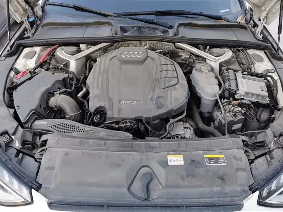Audi A4L 2022 из CN, фото 10