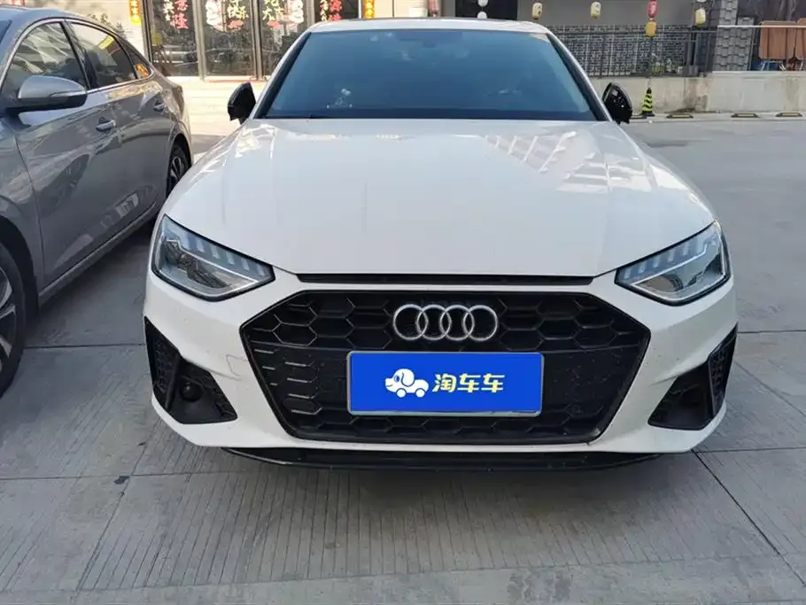 Audi A4L 2022 из CN, фото 2