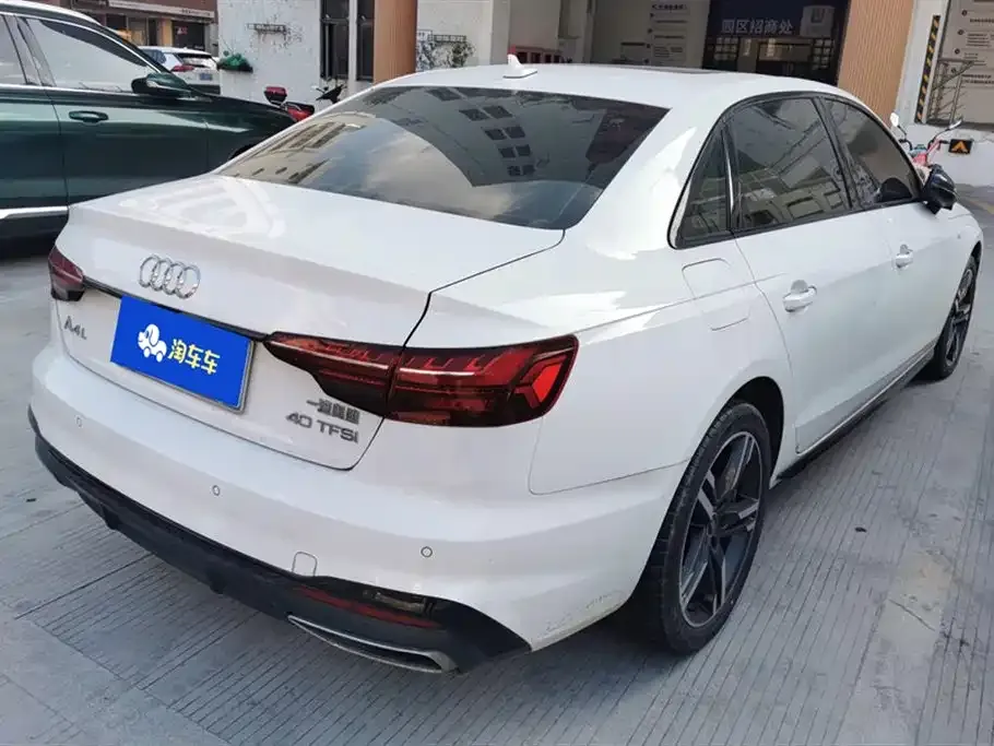 Audi A4L 2022 из CN, фото 3