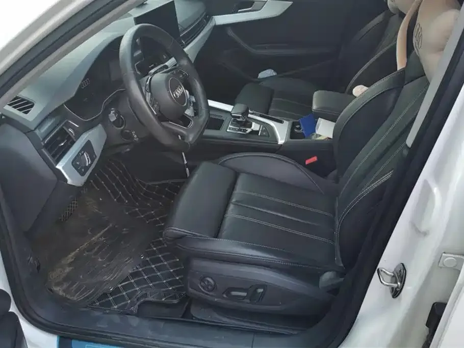 Audi A4L 2022 из CN, фото 9