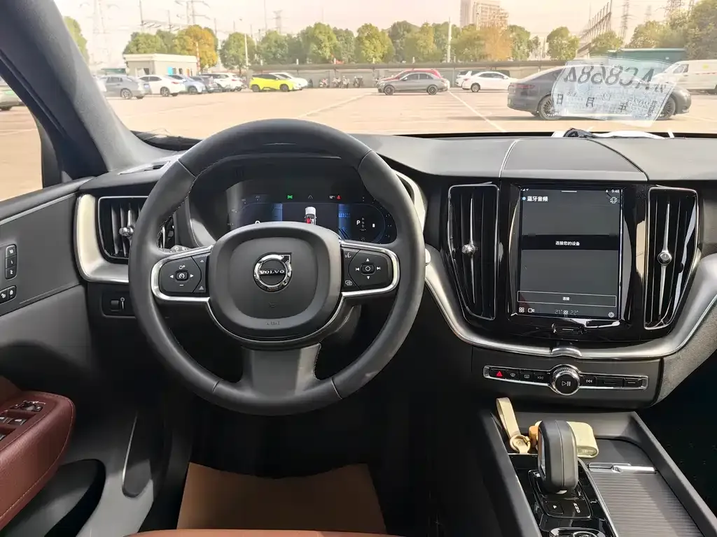 Volvo XC60 2022 из CN, фото 10