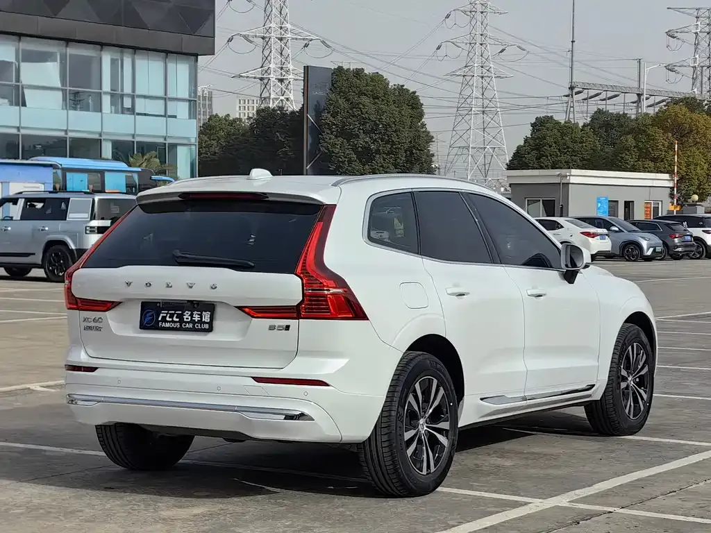 Volvo XC60 2022 из CN, фото 5
