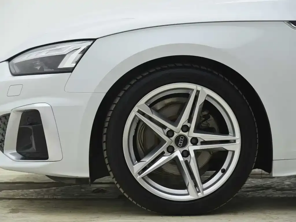 Audi A5 (Import) — фото 5