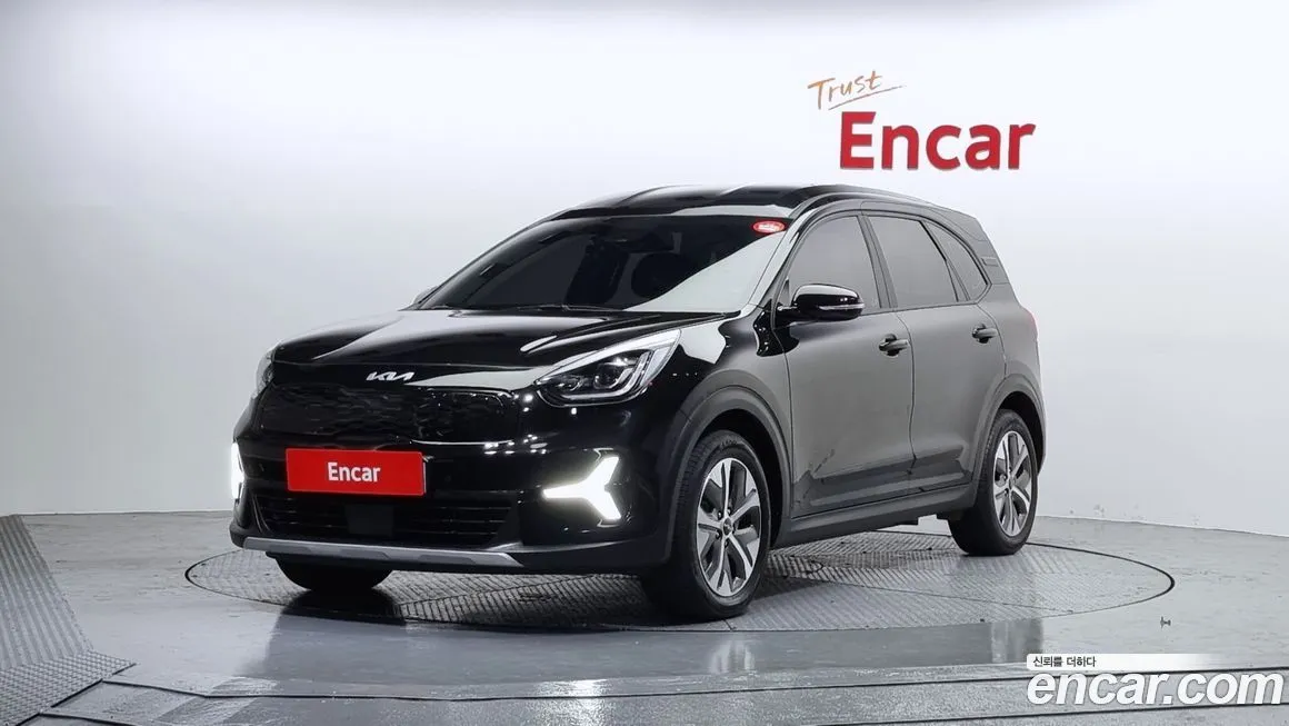 Kia Niro — фото 1