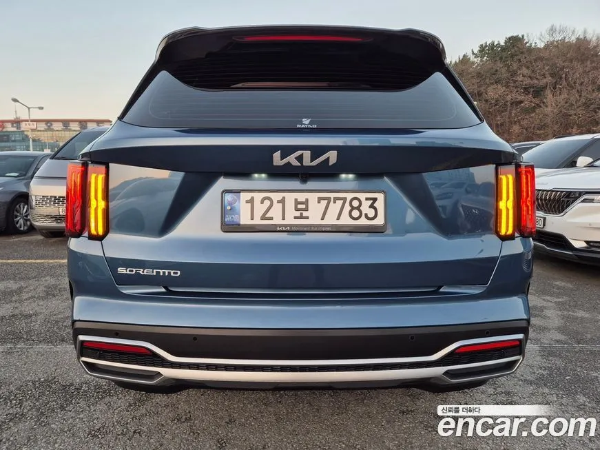 Kia Sorento — фото 5