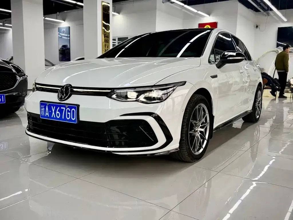 Volkswagen Golf 2022 из CN, фото 1