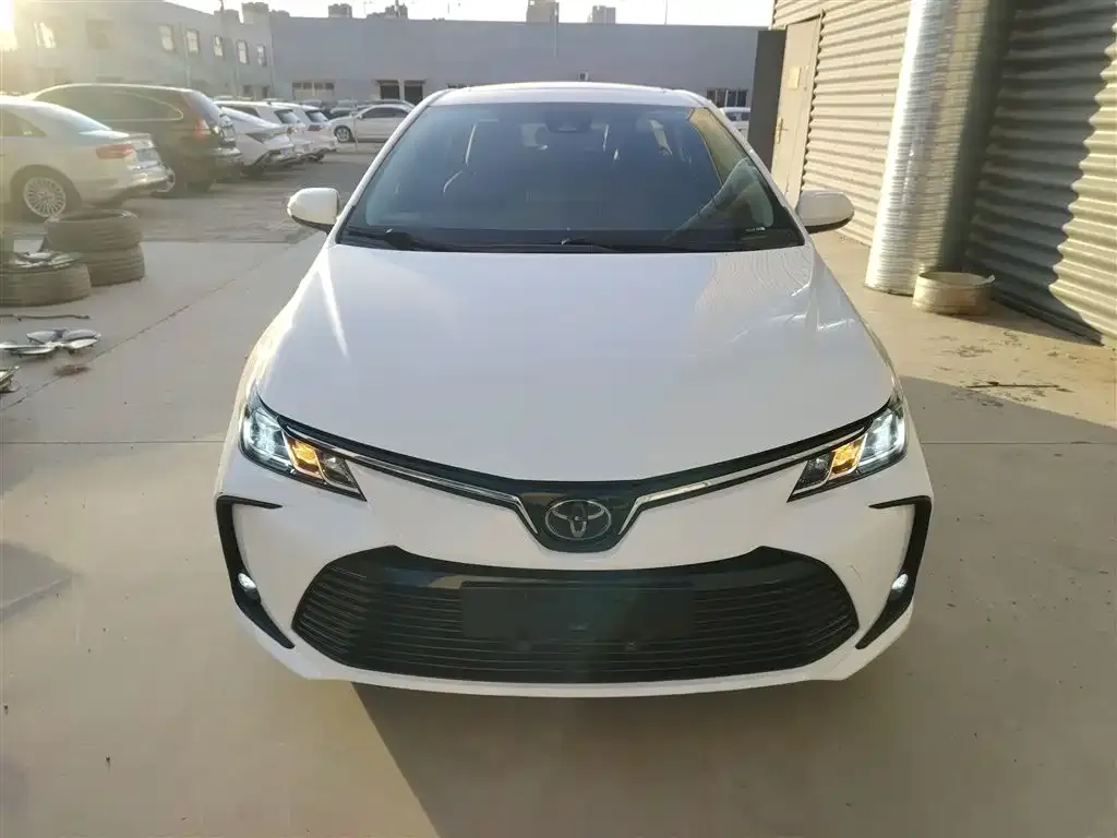 Toyota Corolla 2021 из CN, фото 3