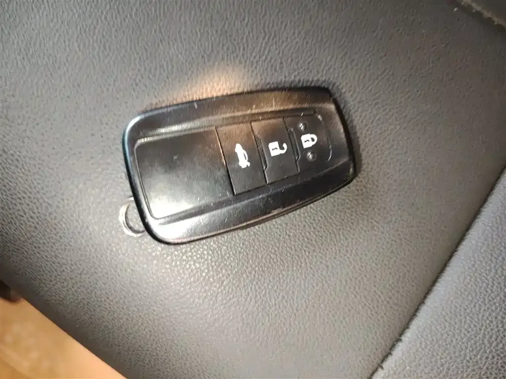 Toyota Corolla 2021 из CN, фото 9