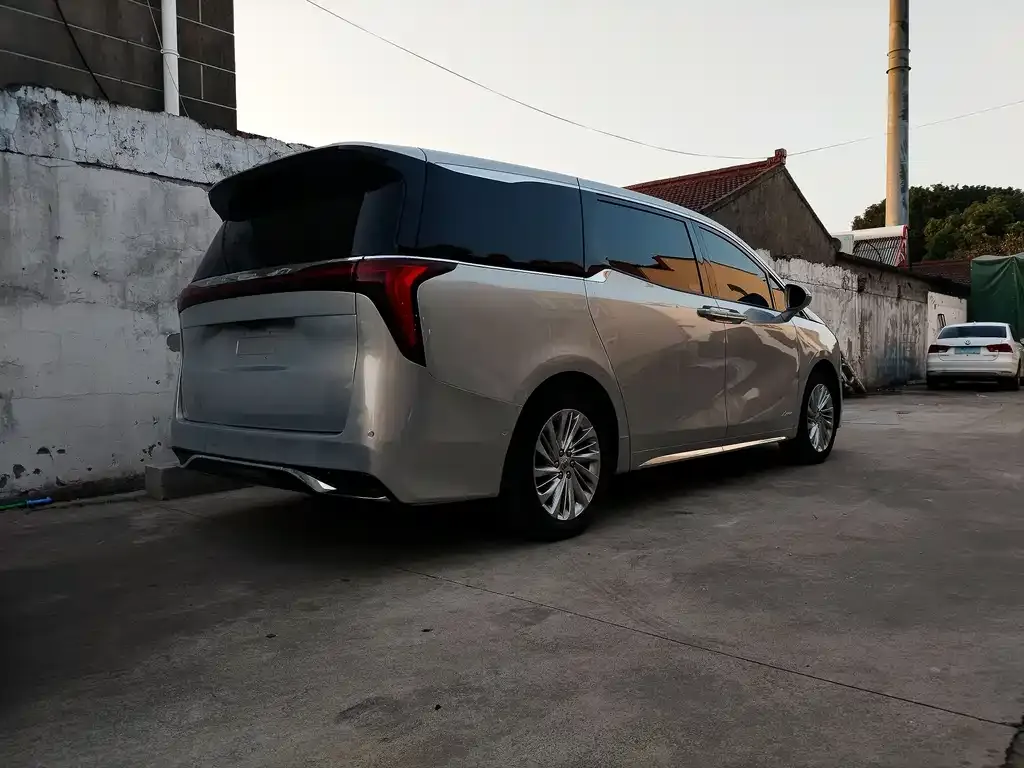 Buick Century 2025 из CN, фото 3
