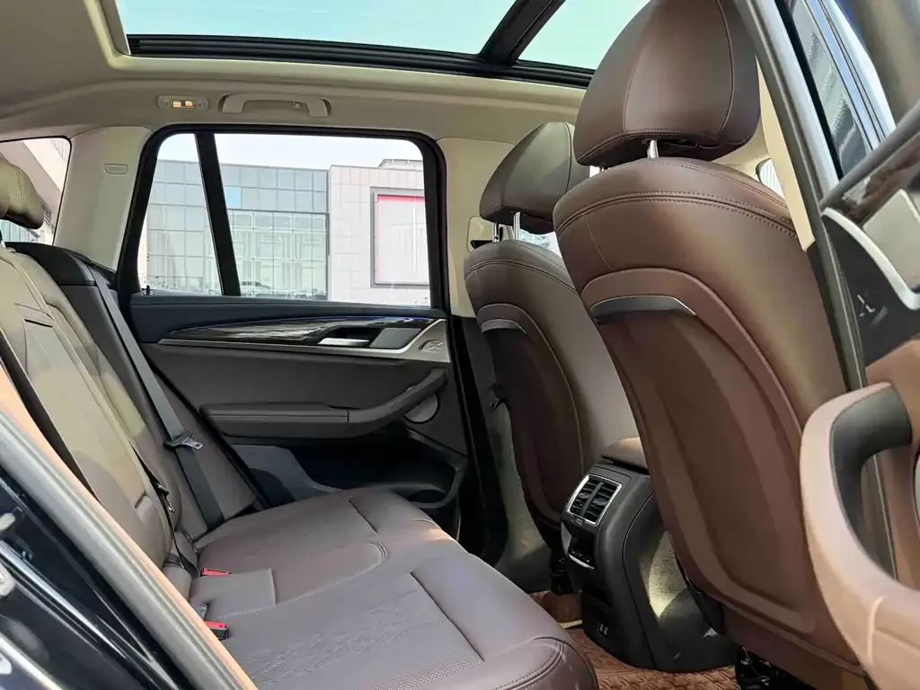 BMW X3 2023 из CN, фото 4