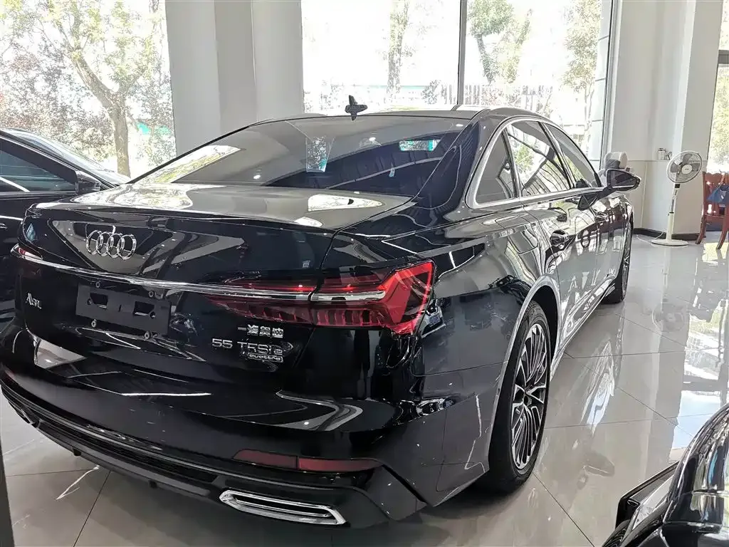 Audi A6L New Energy 2023 из CN, фото 6