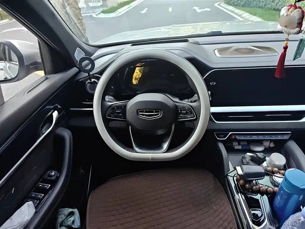 Geely Xingyue L 2024 из CN, фото 3