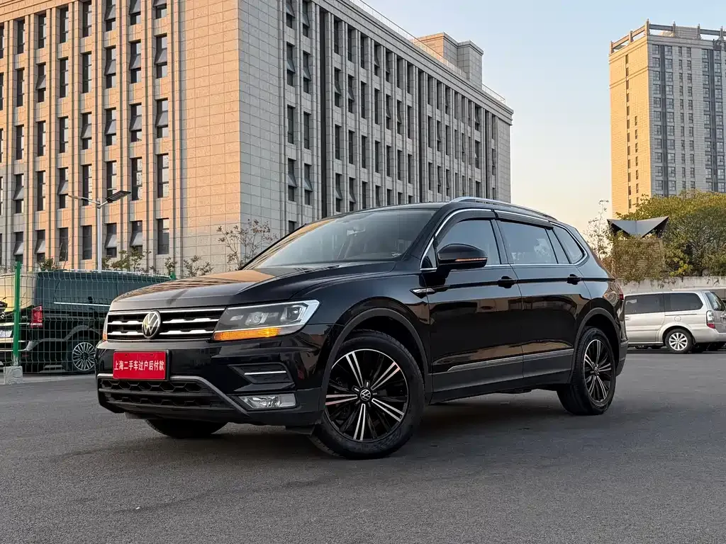 Volkswagen Tiguan L 2021 из CN, фото 1