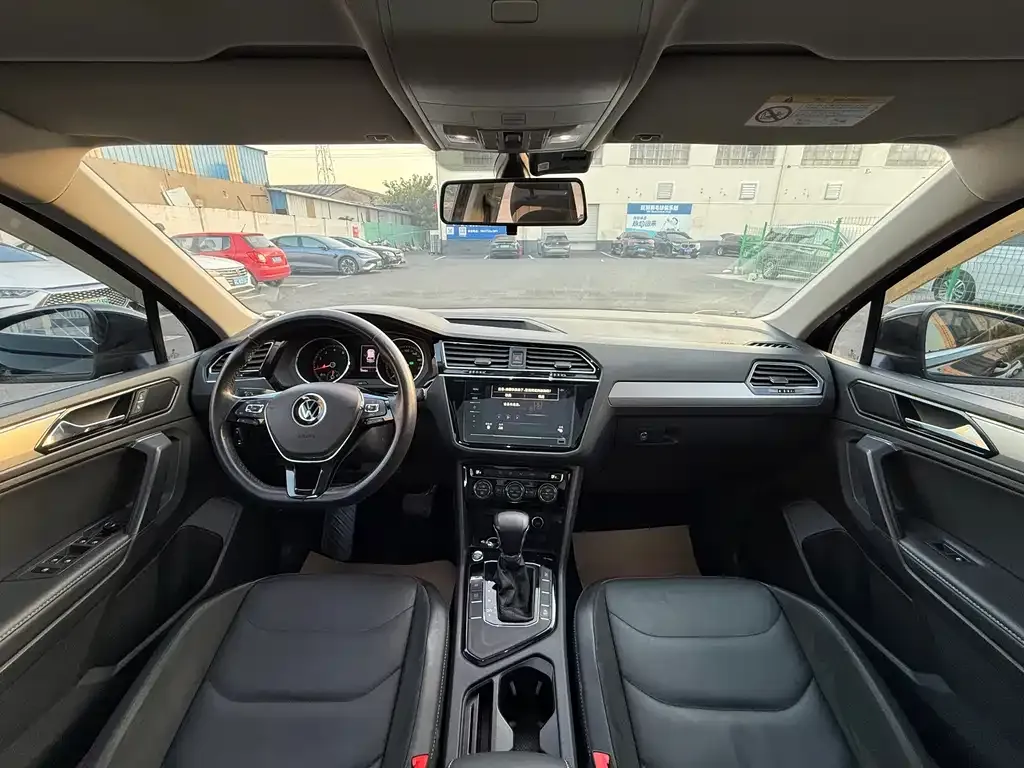 Volkswagen Tiguan L 2021 из CN, фото 4