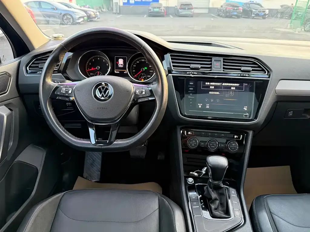 Volkswagen Tiguan L 2021 из CN, фото 6