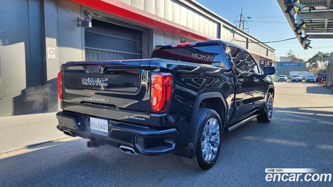 GMC Sierra 2023 из KR, фото 2