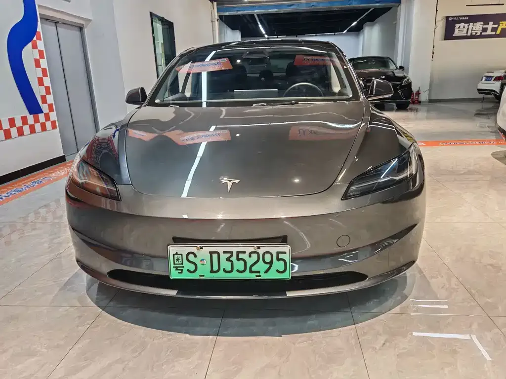 Tesla Model 3 2024 из CN, фото 2