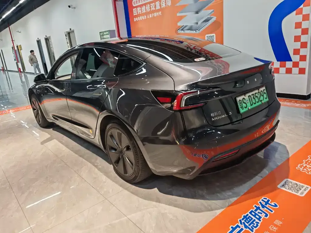 Tesla Model 3 2024 из CN, фото 9