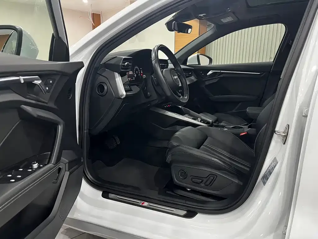Audi A3 2022 из CN, фото 7