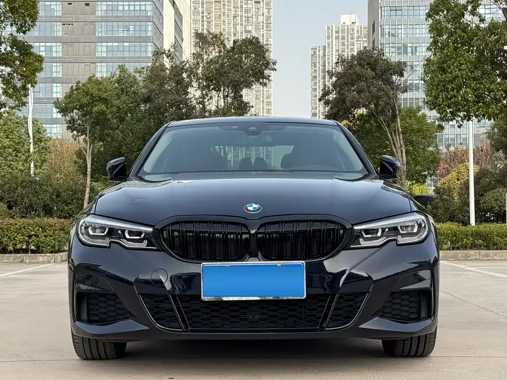 BMW 3 Series — фото 1