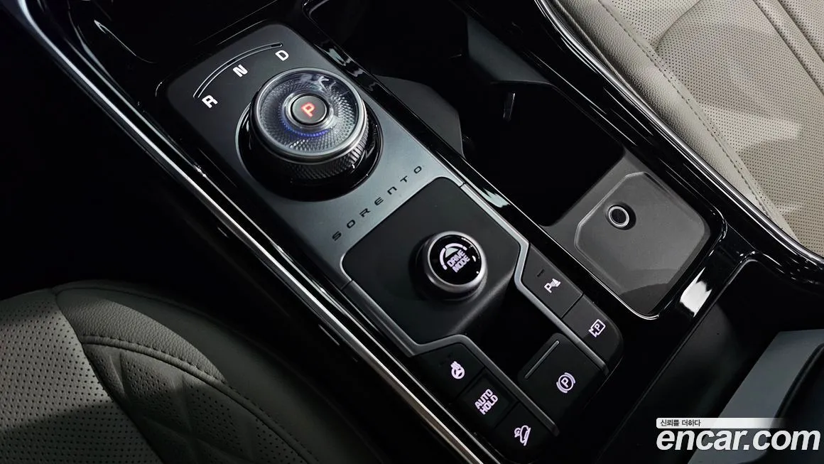 Kia Sorento — фото 9