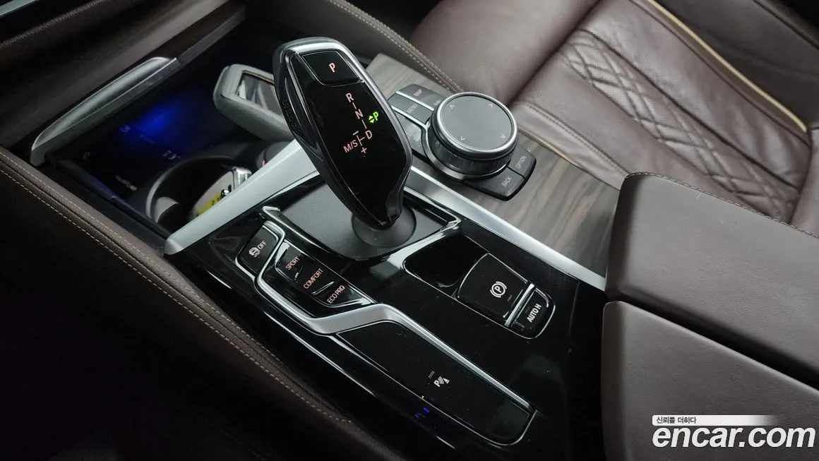 BMW 5-Series 2021 из KR, фото 9