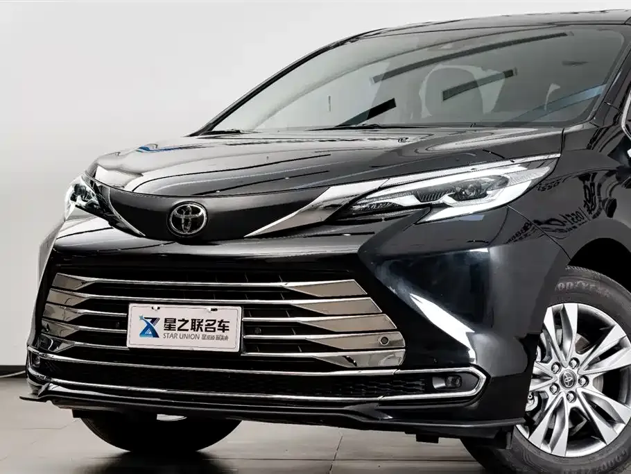 Toyota Sienna 2025 из CN, фото 3