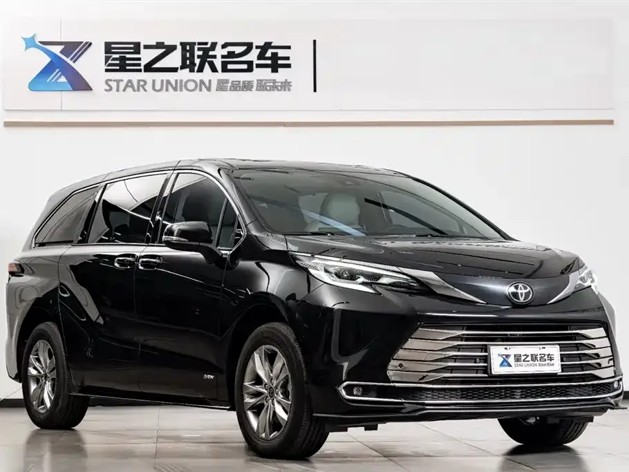 Toyota Sienna 2025 из CN, фото 5