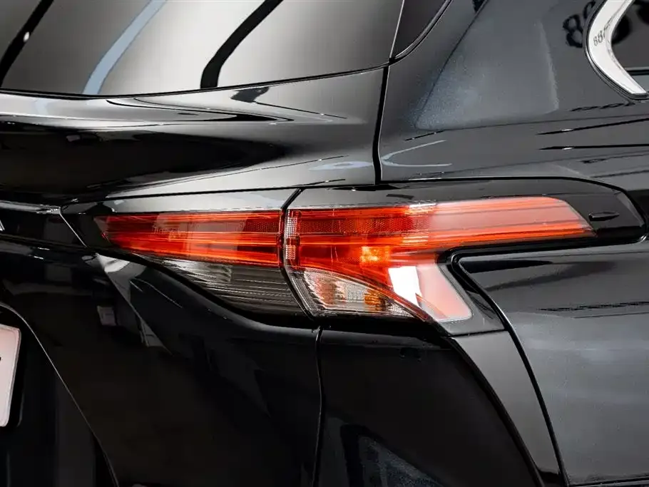 Toyota Sienna 2025 из CN, фото 9