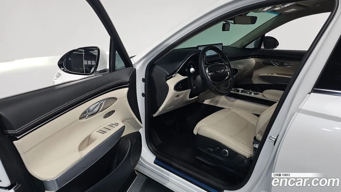 Genesis GV70 — фото 10