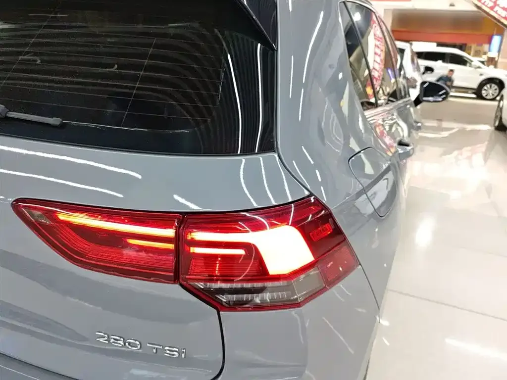 Volkswagen Golf 2022 из CN, фото 8