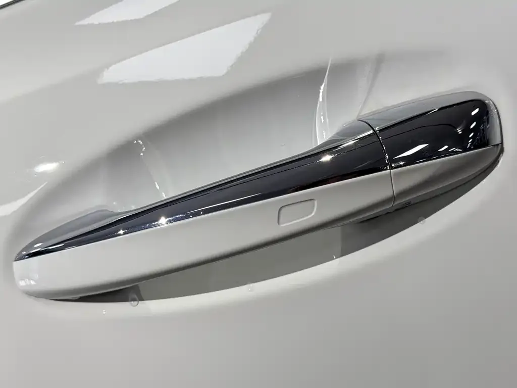 Mercedes-Benz EQB 2025 из CN, фото 5