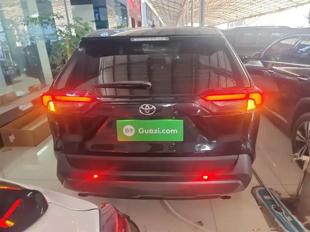 Toyota RAV4 2022 из CN, фото 6