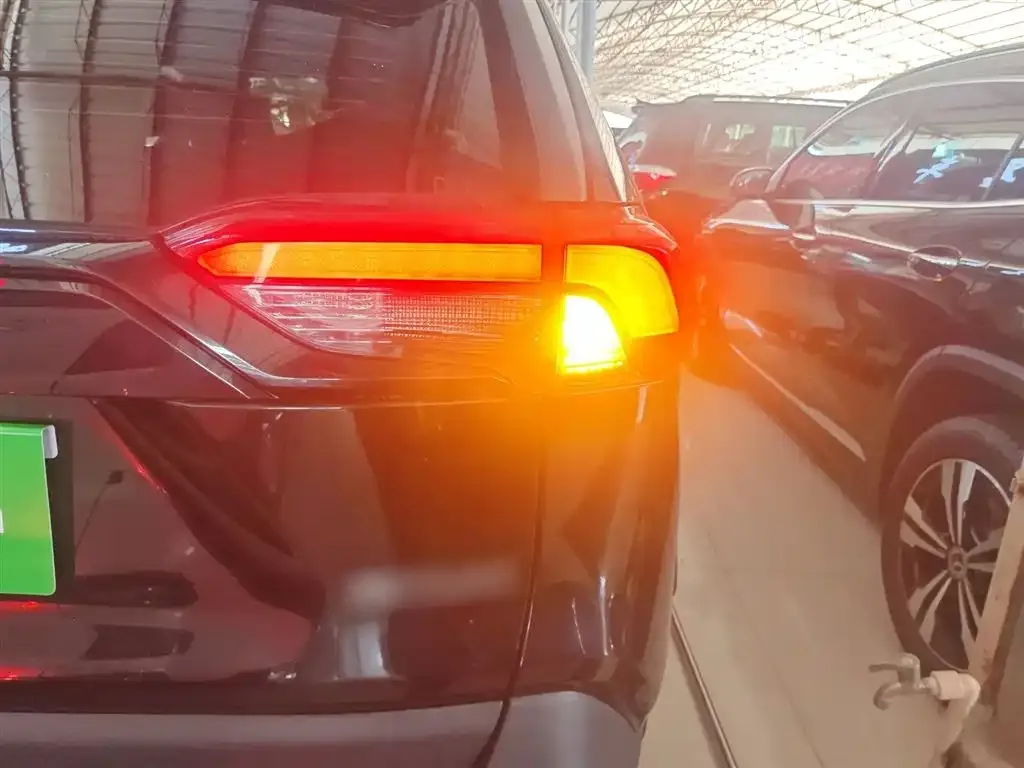 Toyota RAV4 2022 из CN, фото 8