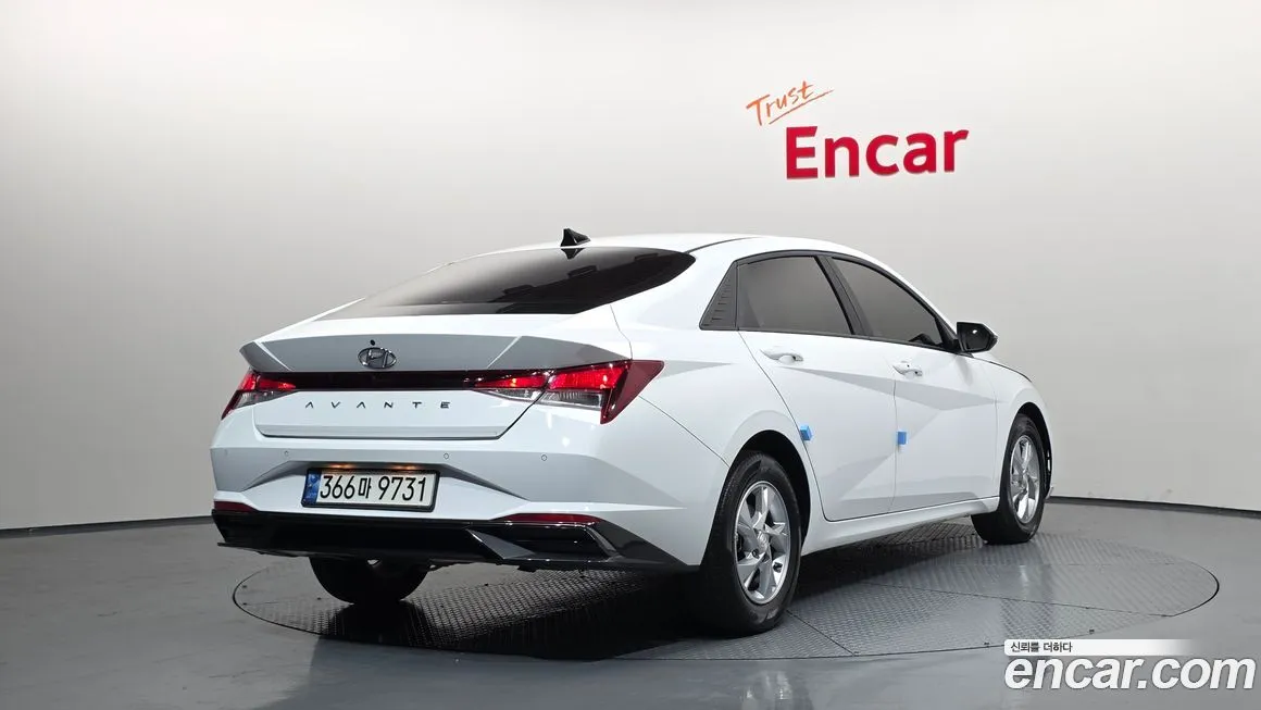Hyundai AVANTE — фото 2