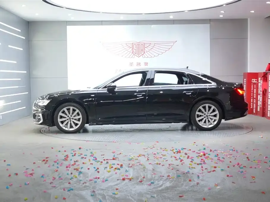 Audi A6L 2023 из CN, фото 2