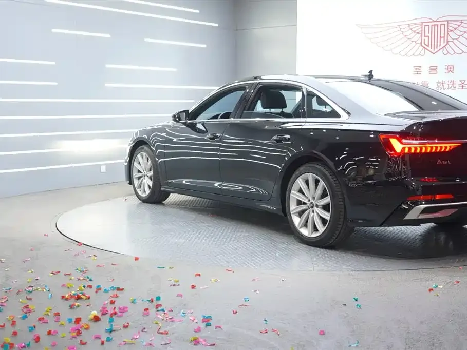 Audi A6L 2023 из CN, фото 3