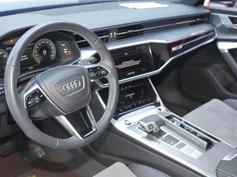 Audi A6L 2023 из CN, фото 8