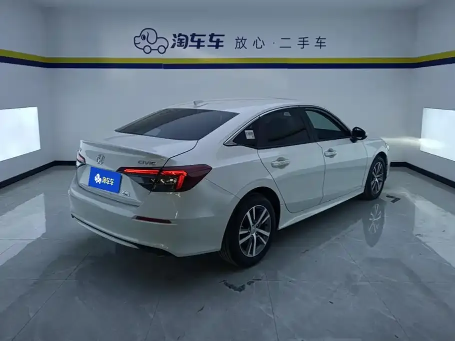 Honda Civic — фото 3
