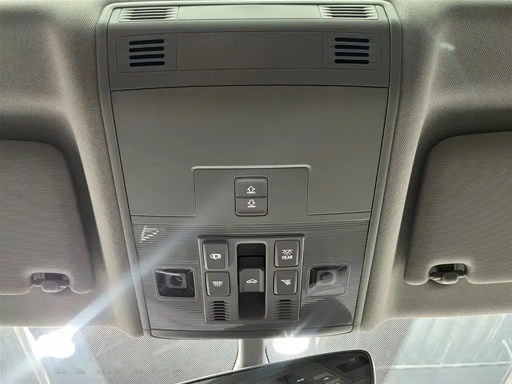 Volkswagen Sagitar 2021 из CN, фото 9