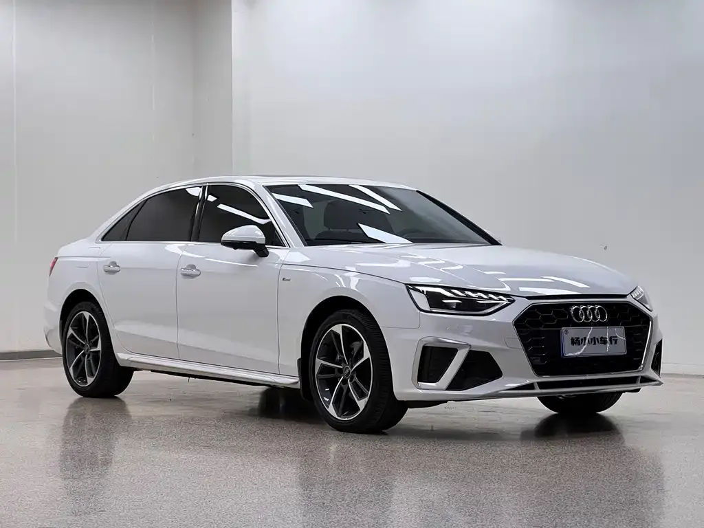 Audi A4L — фото 3