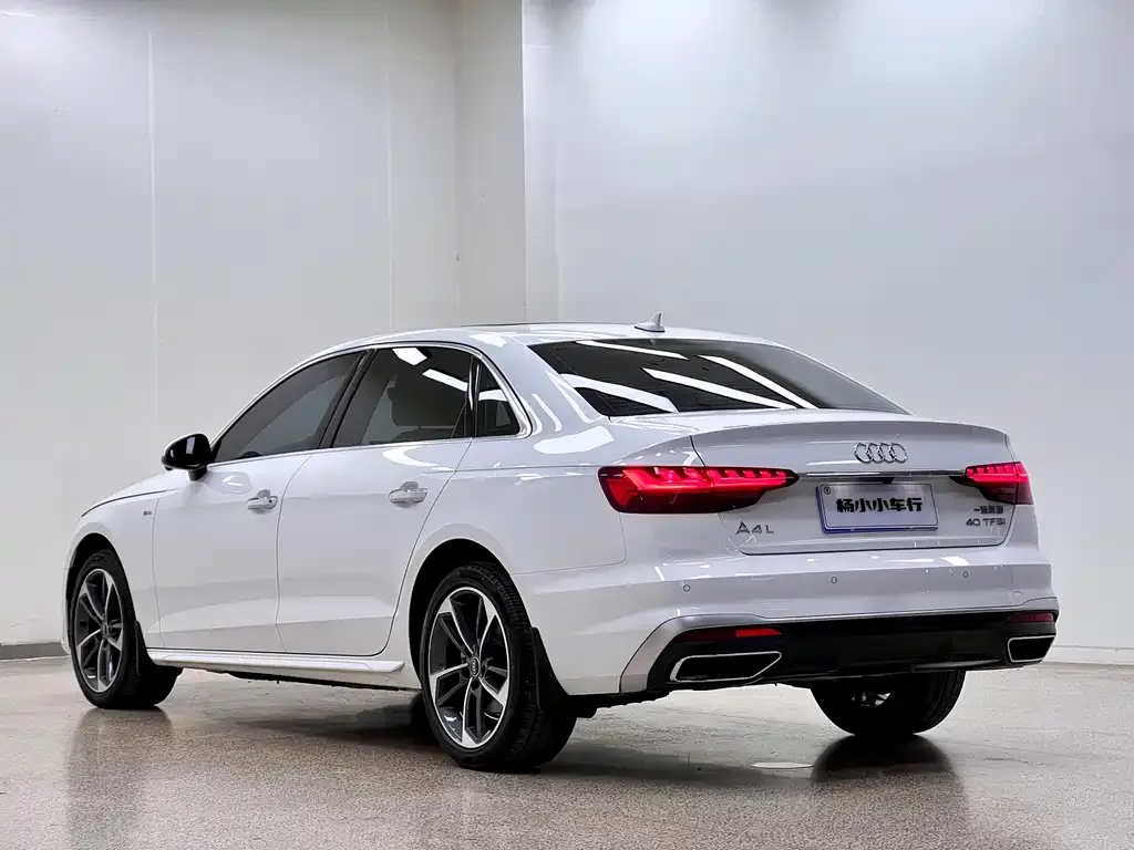 Audi A4L — фото 7