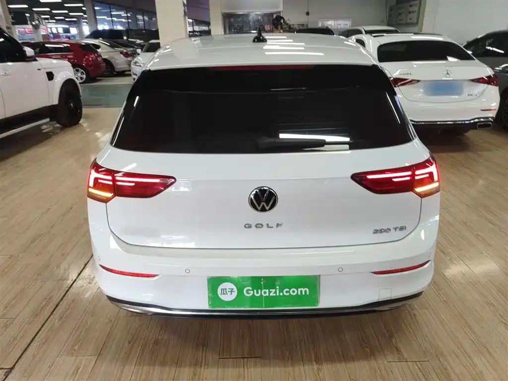 Volkswagen Golf 2023 из CN, фото 6
