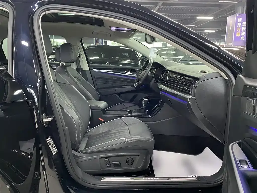 Volkswagen Passat 2023 из CN, фото 5