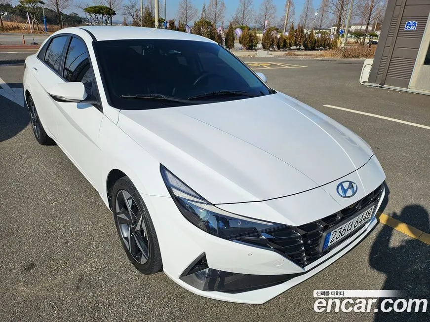 Hyundai AVANTE — фото 3