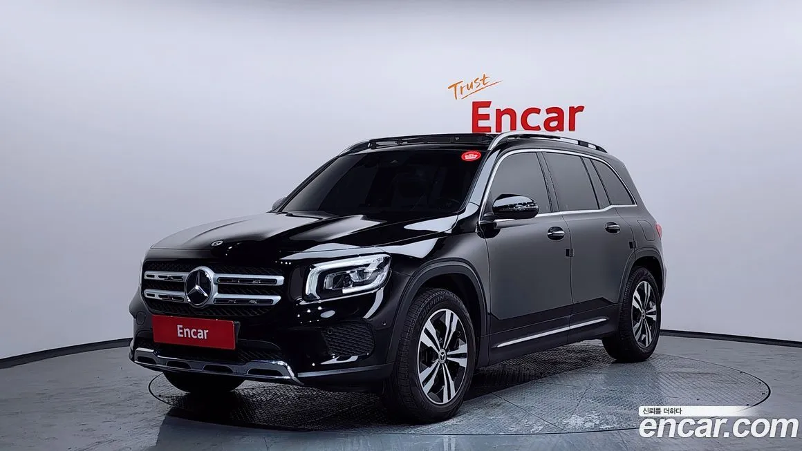 Mercedes-Benz GLB-Class — фото 1