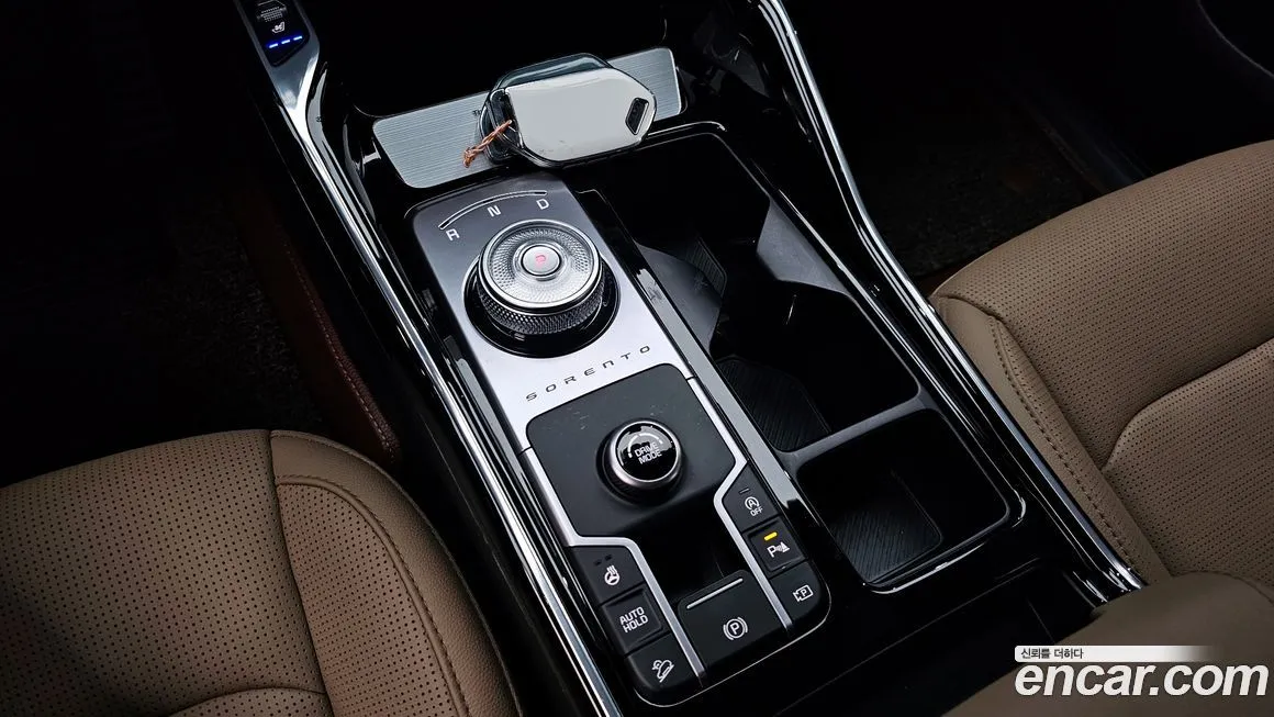 Kia Sorento — фото 9