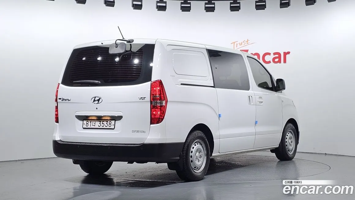 Hyundai Starex 2021 из KR, фото 2